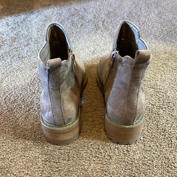 Suede Booties- taupe - Picture 4 of 6